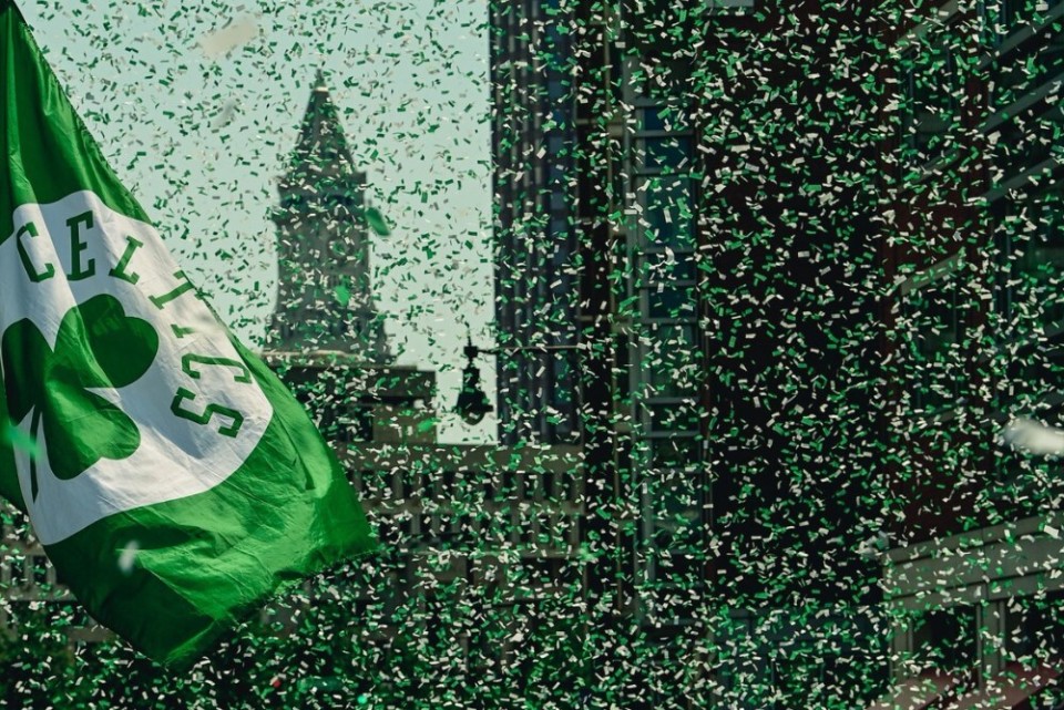 亚博体育-全明星赛赛程吃紧，波士顿凯尔特人冲刺阶段扳平良机，话题不断，更衣室氛围转暖的简单介绍